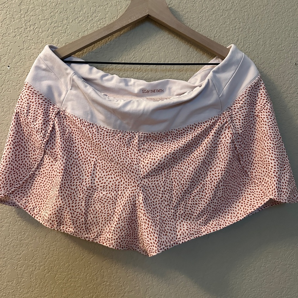 CALIA by Carrie Underwood Pink and White Athletic Shorts
